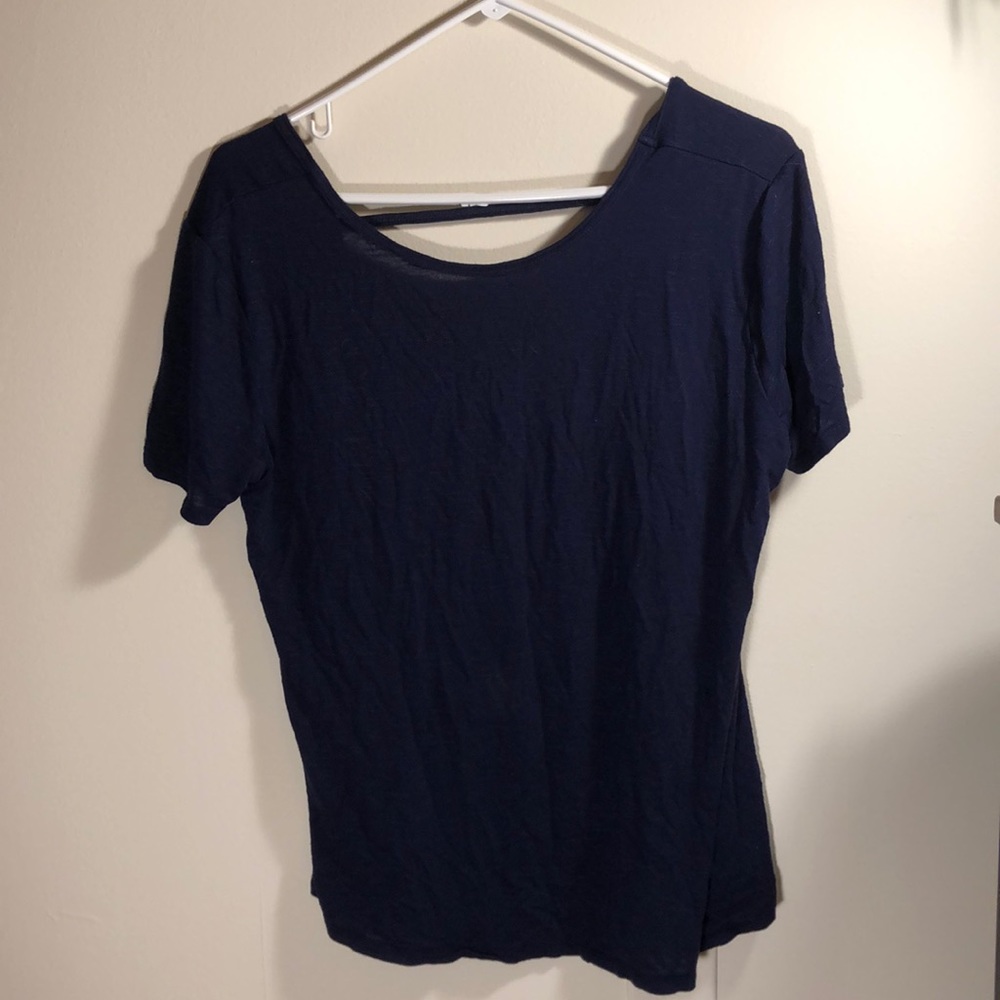 WHISPER Navy spandex gym shirt w/ open back